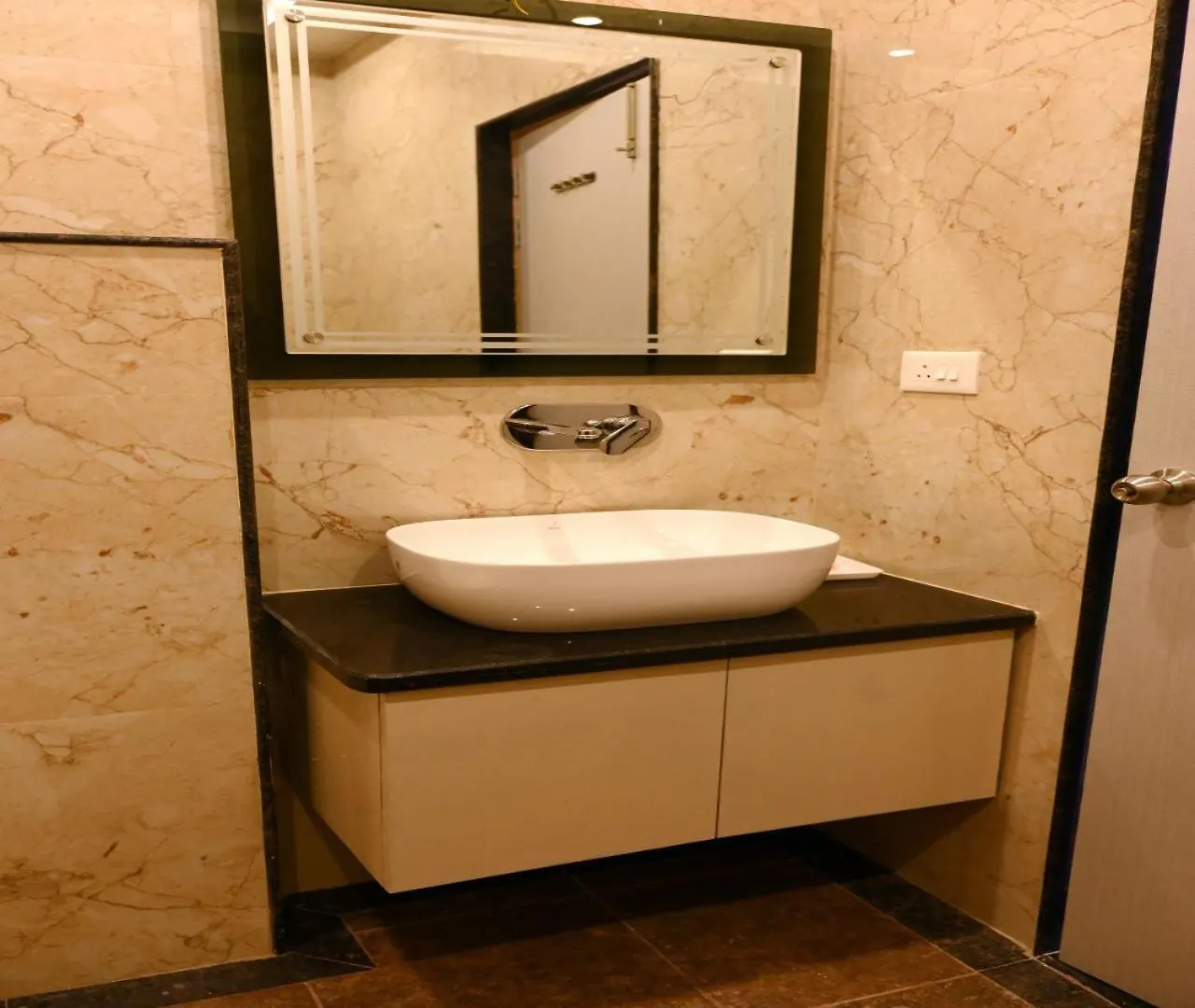 Hotel Shankara Residency Varanasi 3*,  India